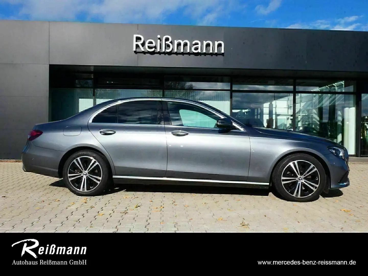 Mercedes-Benz E 220 d 4M Limousine AVANTGARDE Exterieur/LED Grau - 2