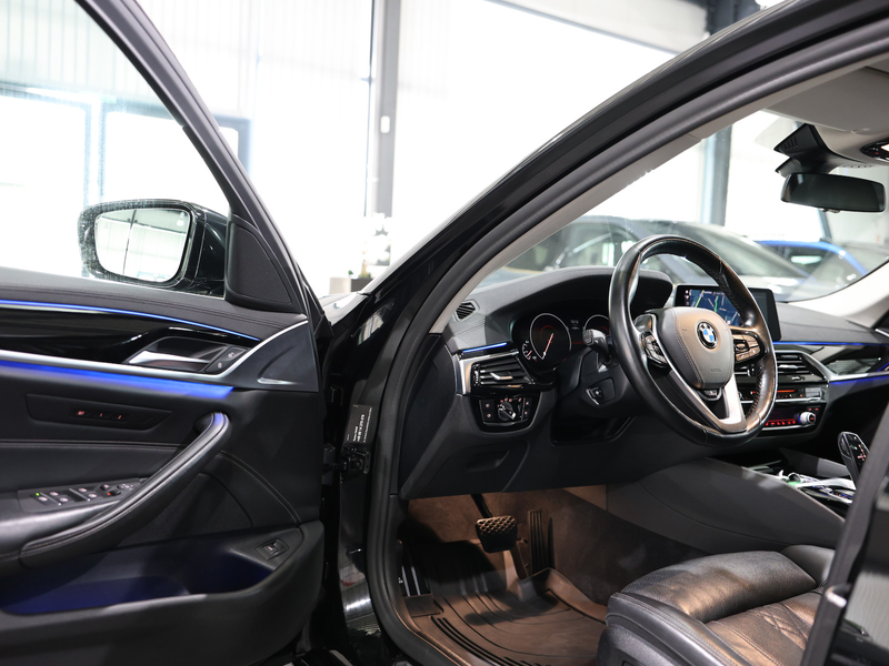 BMW 540 540i xDrive TOURING G31 LUXURY-LINE SHADOW PANO — photo 14