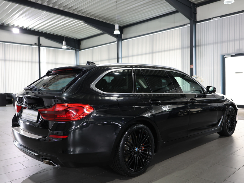 BMW 540 540i xDrive TOURING G31 LUXURY-LINE SHADOW PANO — photo 12