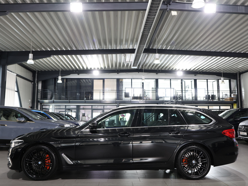 BMW 540 540i xDrive TOURING G31 LUXURY-LINE SHADOW PANO — photo 9