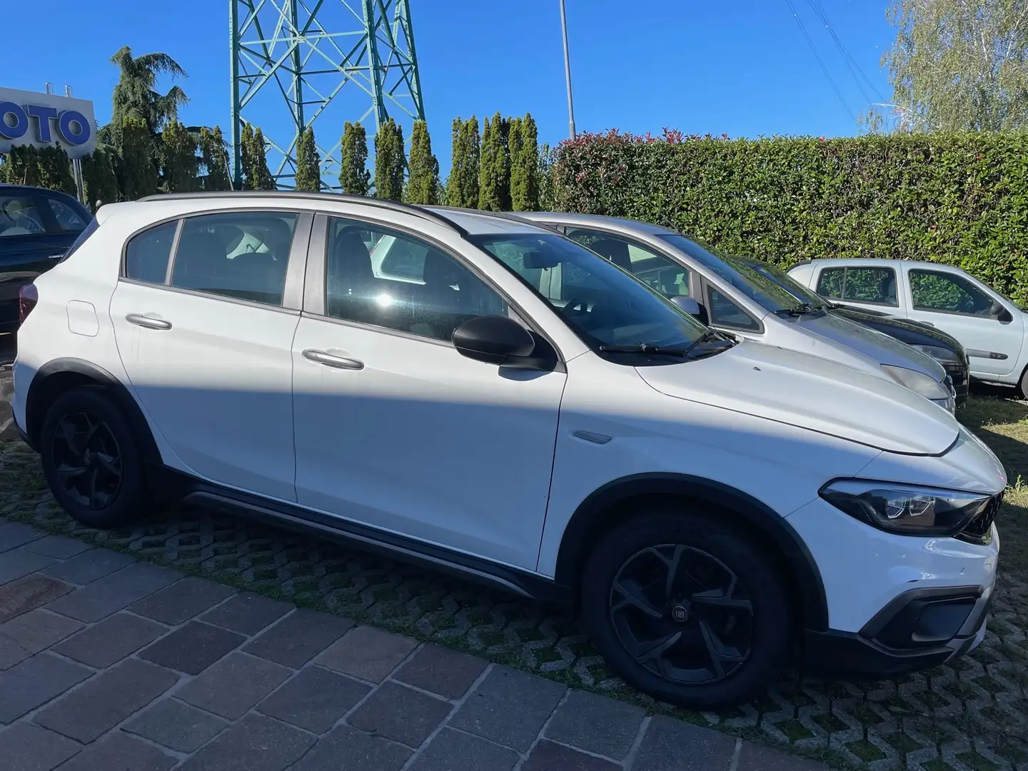 Fiat Tipo 5p 1.3 DIESEL MJT "CROSS" Blanc - 1