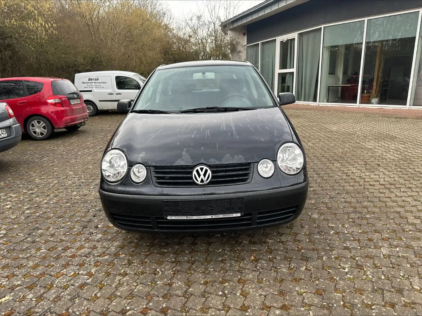 Volkswagen Polo IV Basis Schwarz - 2