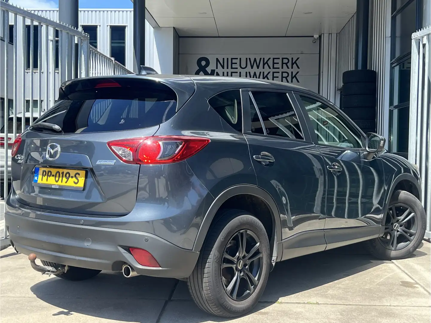 Mazda CX-5 4WD | TREKHAAK | LEDER | CAMERA | NAVI | BOSE | CR Grijs - 2