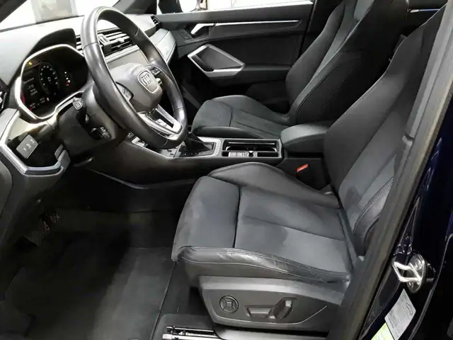 Audi Q3 view 7