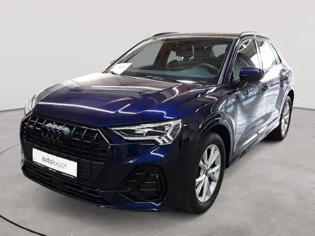 Audi Q3 view 2