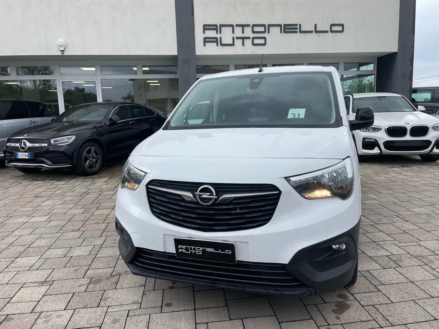 Opel Combo CARGO 1.5 DISEL 131CV L1 3 POSTI Bianco - 2
