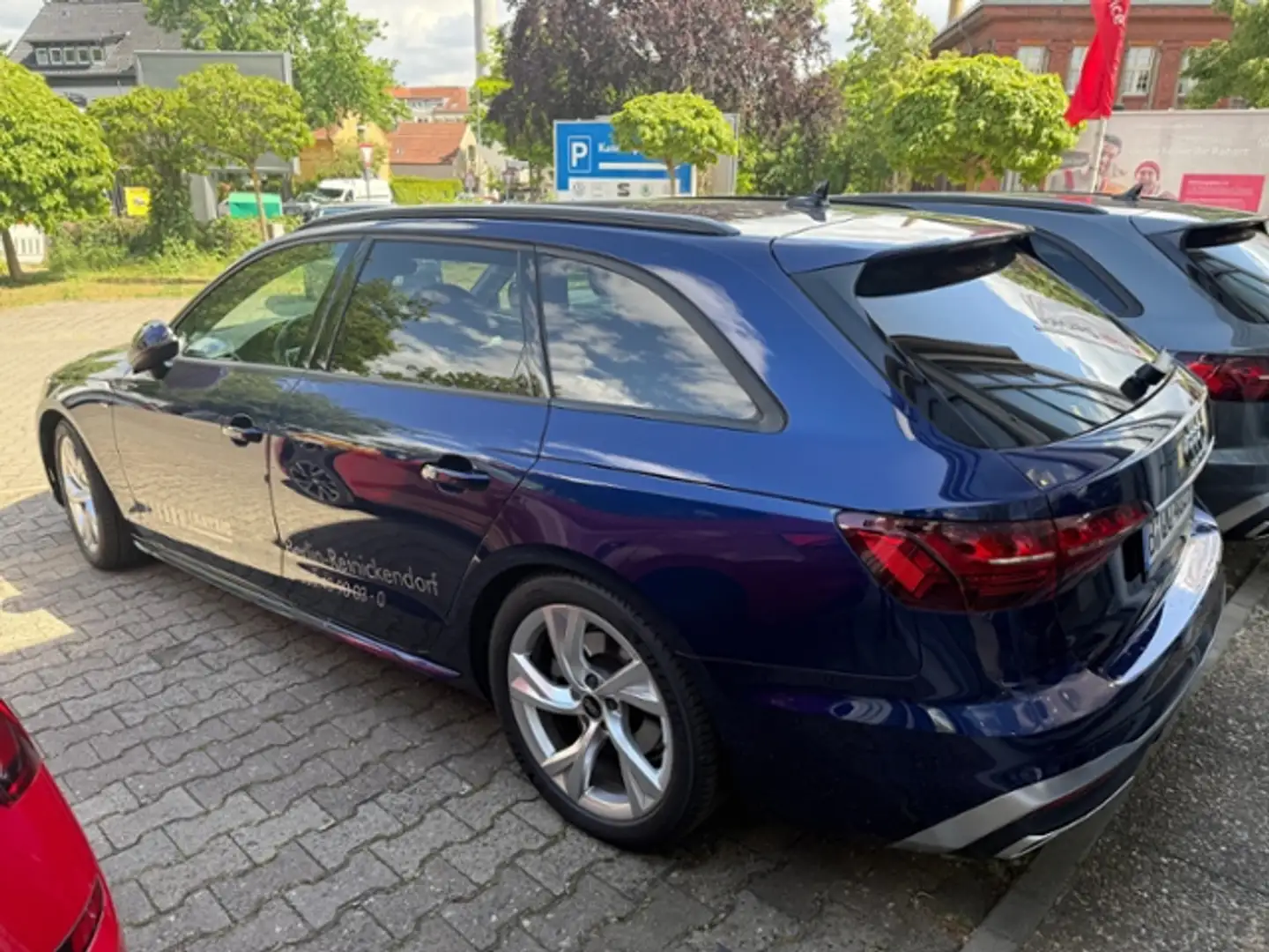 Audi A4 Avant S line 2.0 TFSI S tronic Navi Business AHK Bleu - 2