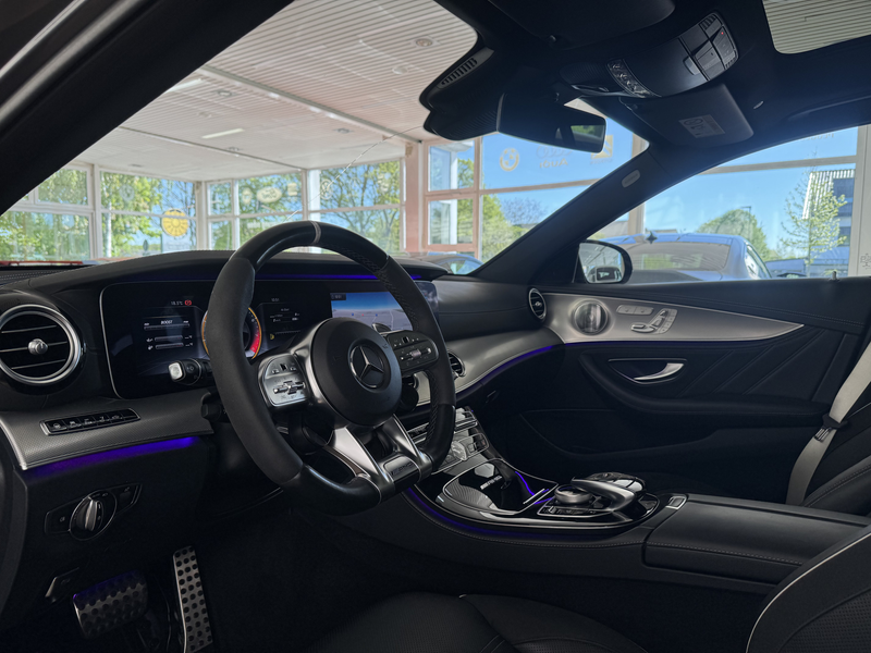 Mercedes-Benz E 63 AMG S 4M *PANO*DiSTRO*360°*LED*LuFT*MEMORY* — photo 9