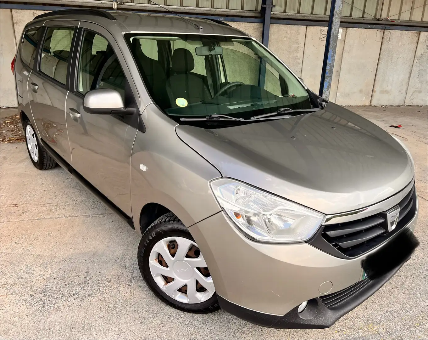 Dacia Lodgy 1.5 dCi / 7 places / Airco / Euro 5 / 2013 Gris - 2