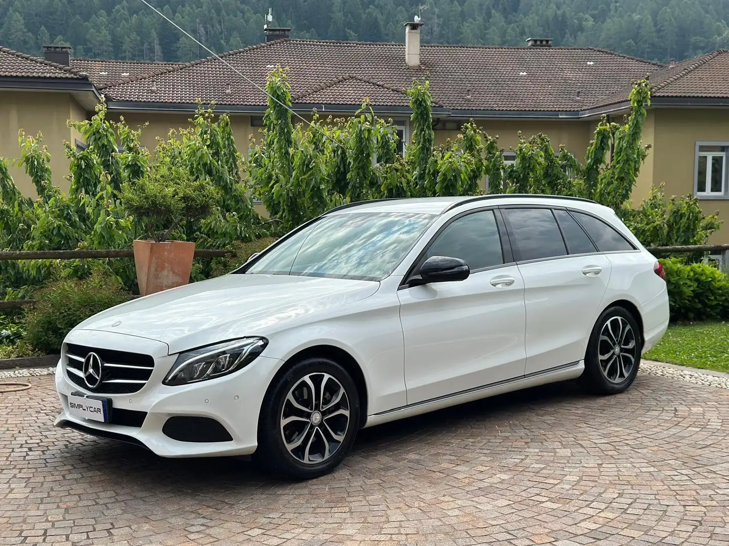 Mercedes-Benz C 220 C 220 d SW Premium Force 4matic automatica Bianco - 2