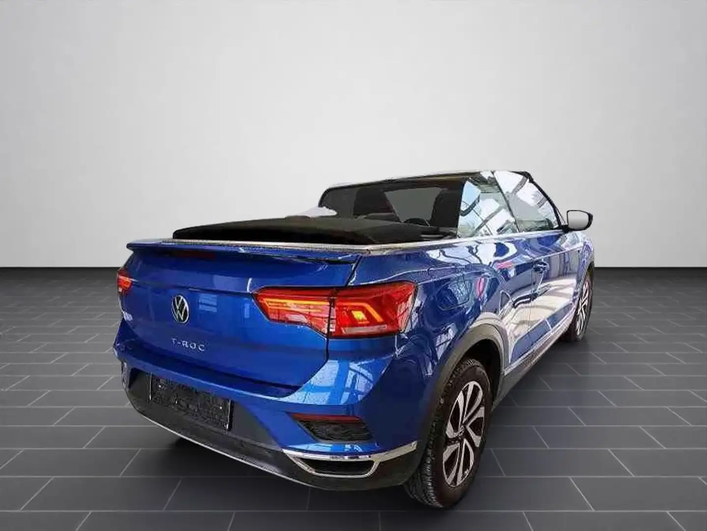 Volkswagen T-Roc 1,5 TSI DSG Style NAVI/LED/PDC/S Blau - 2