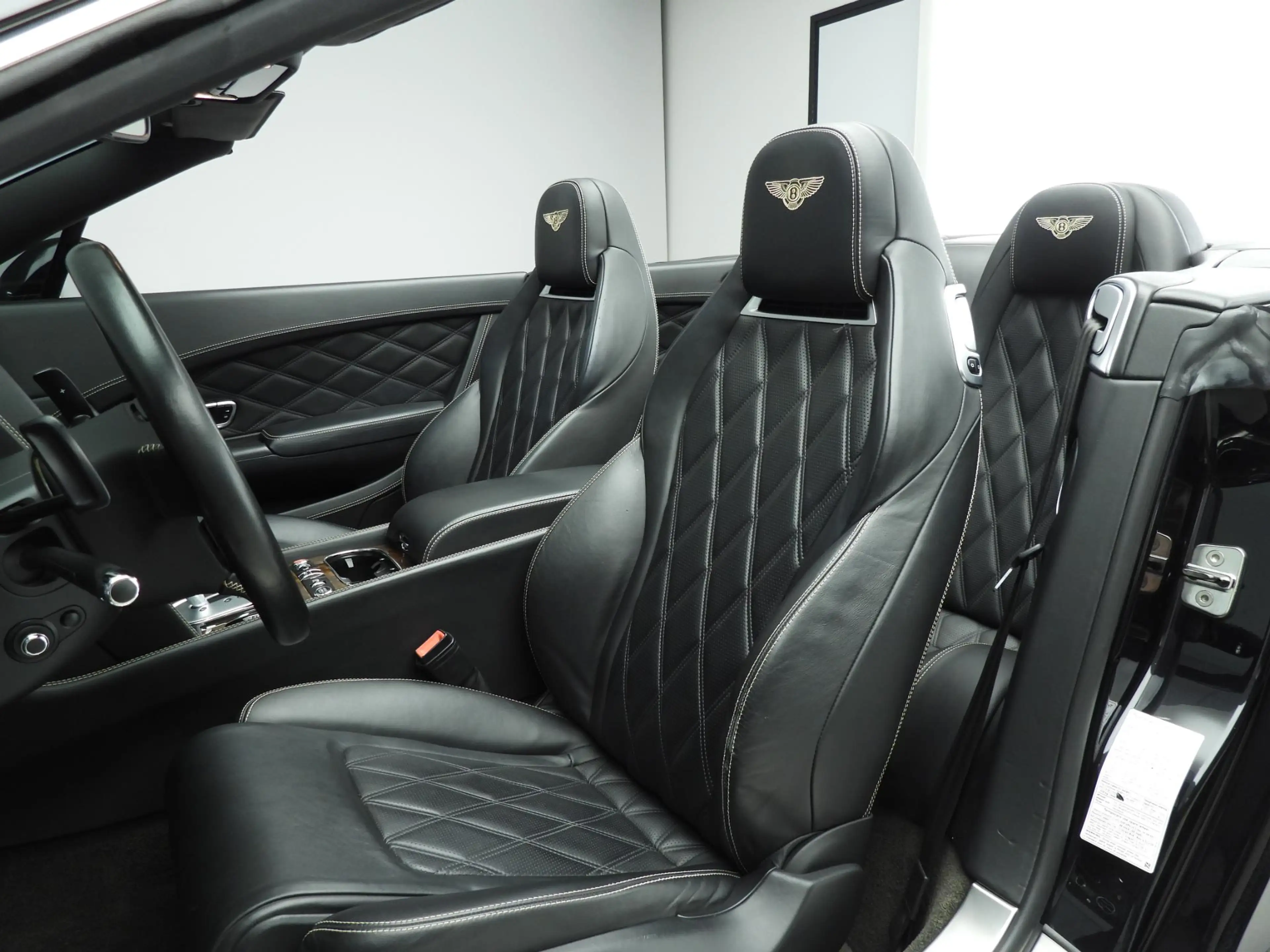 Bentley Continental GTC 4.0 V8 | Naim for Bentley | Gelaagd glas | Massage — photo 7