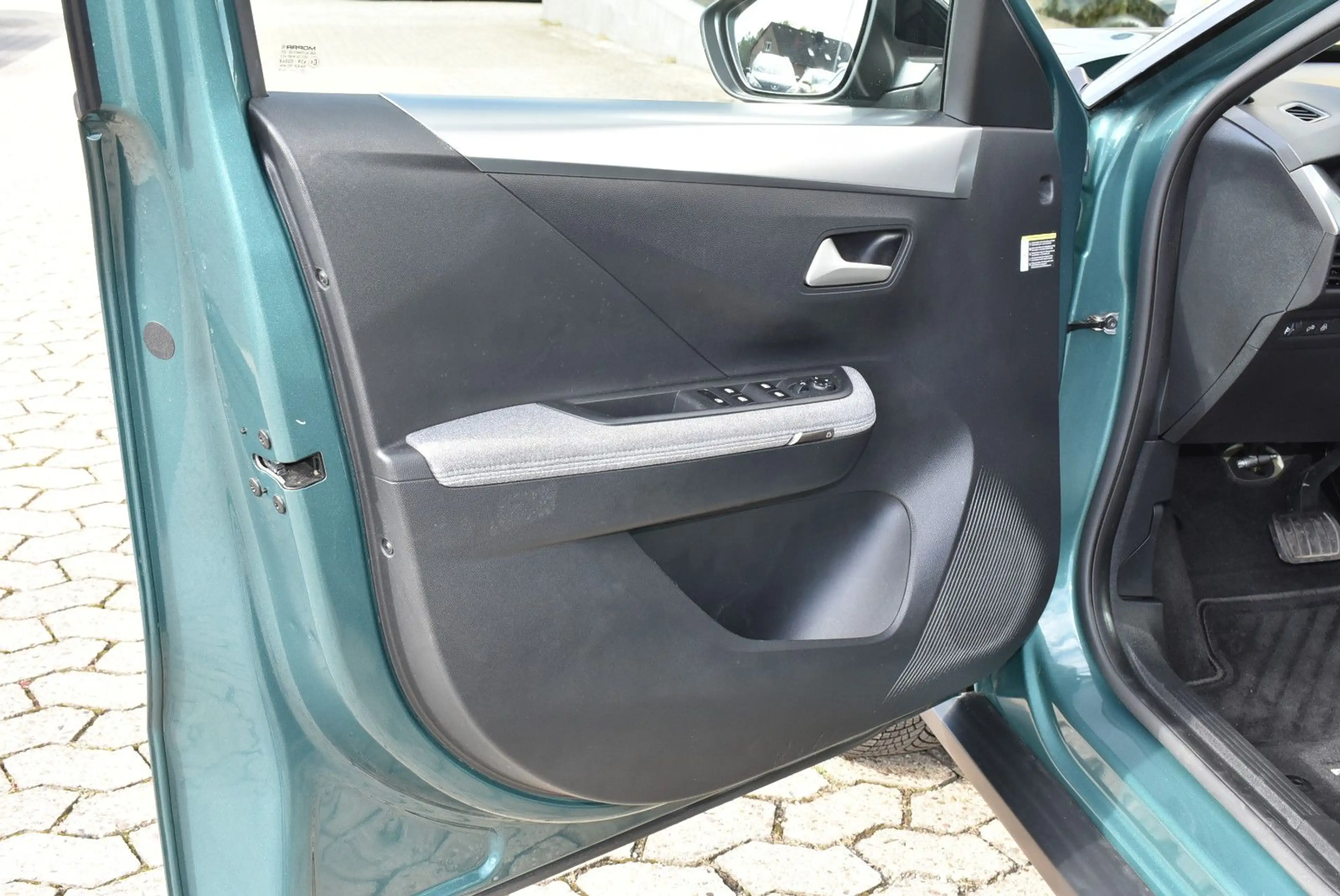 Opel Frontera GS 48V Hybrid 145 — photo 10