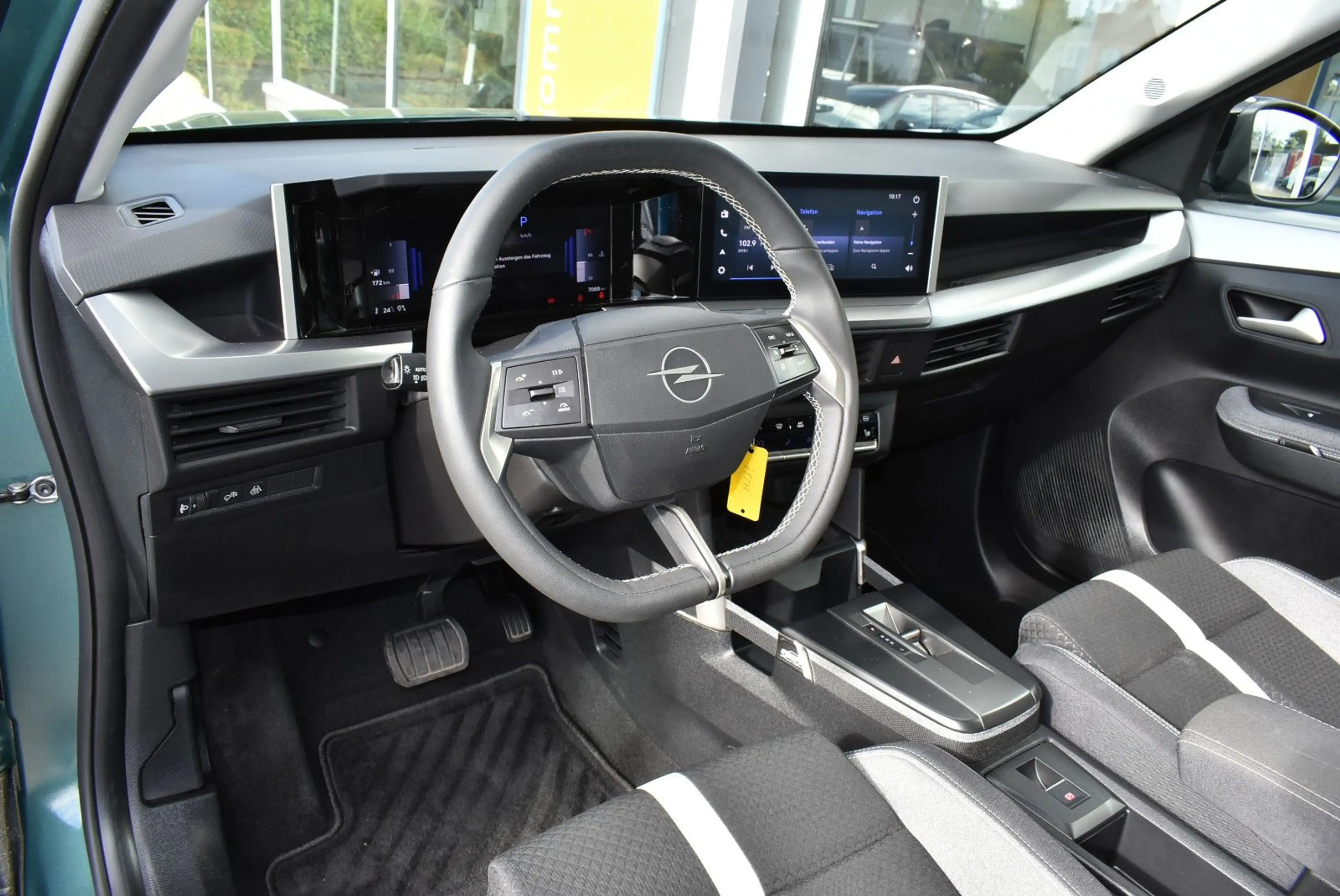 Opel Frontera GS 48V Hybrid 145 — photo 12