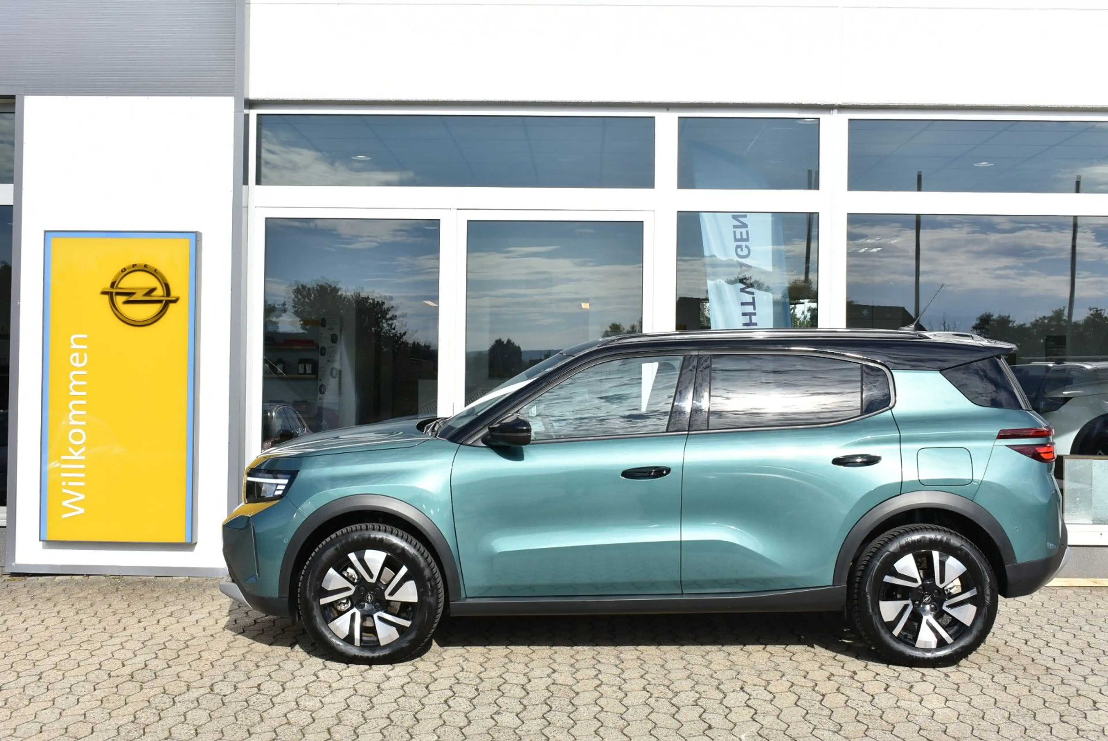 Opel Frontera GS 48V Hybrid 145 — photo 3
