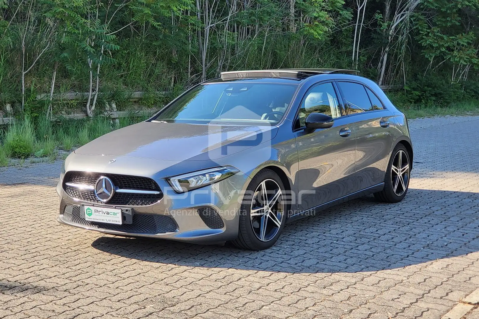 Mercedes-Benz A 180 A 180 d Automatic Sport Zilver - 1