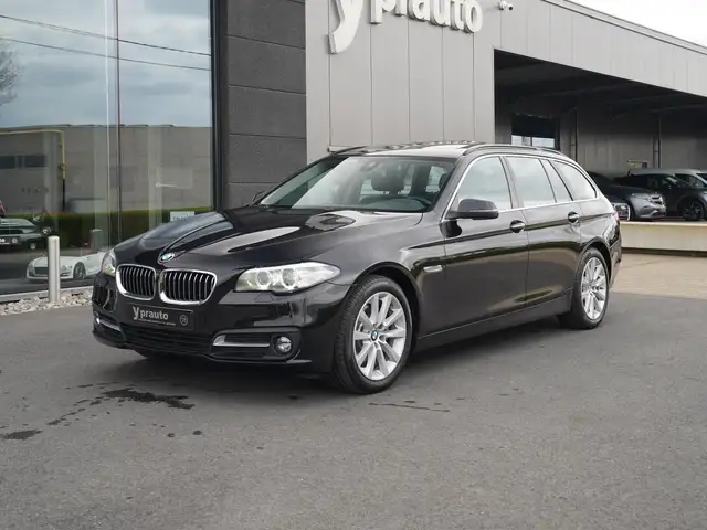 BMW 520 Touring 520 dA Leder Sportzetels Panorama Parkeerhulp Elektrische zetels Cruise