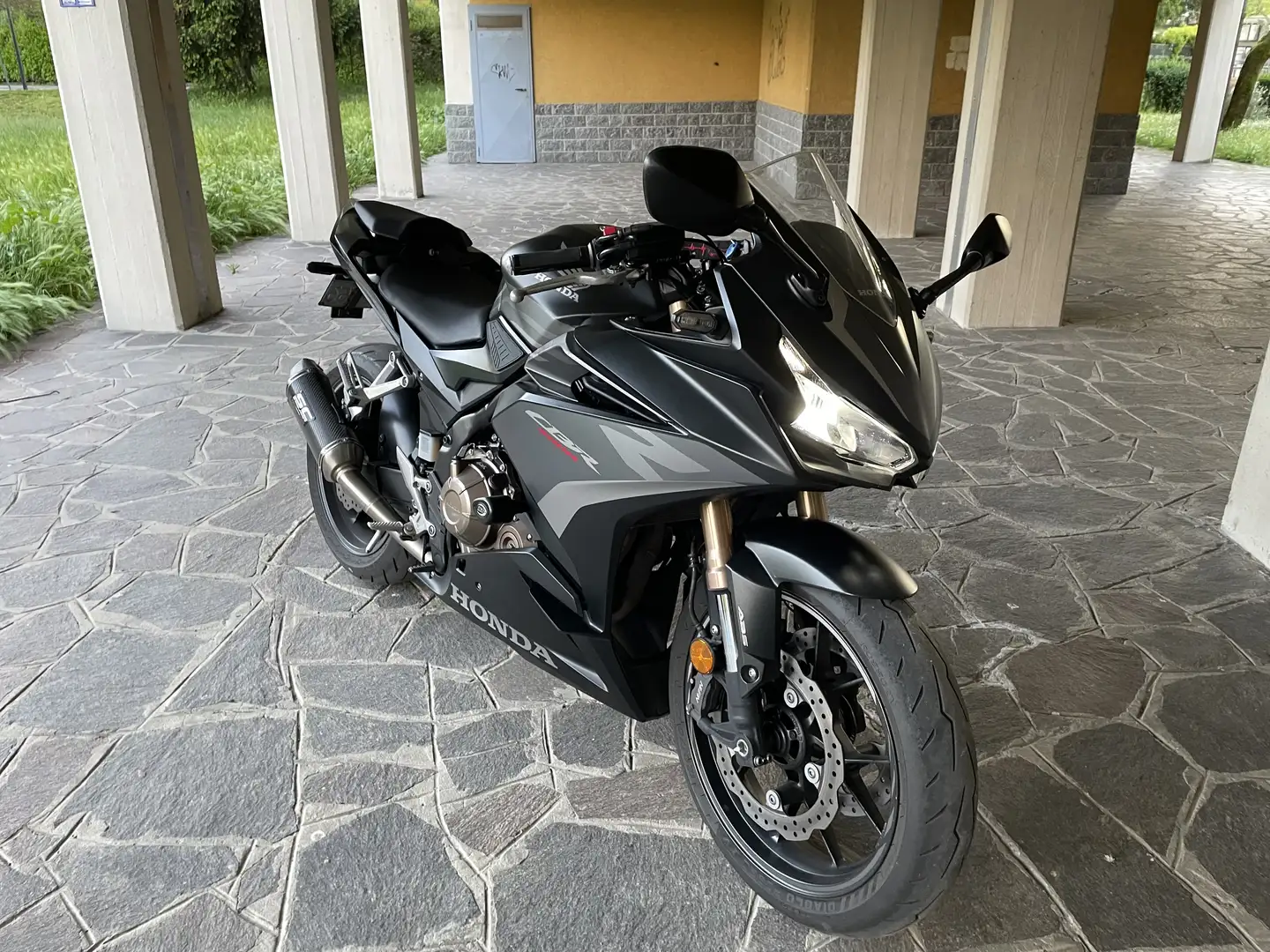 Honda CBR 500 R Gris - 2
