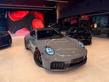 Carrera 4 GTS