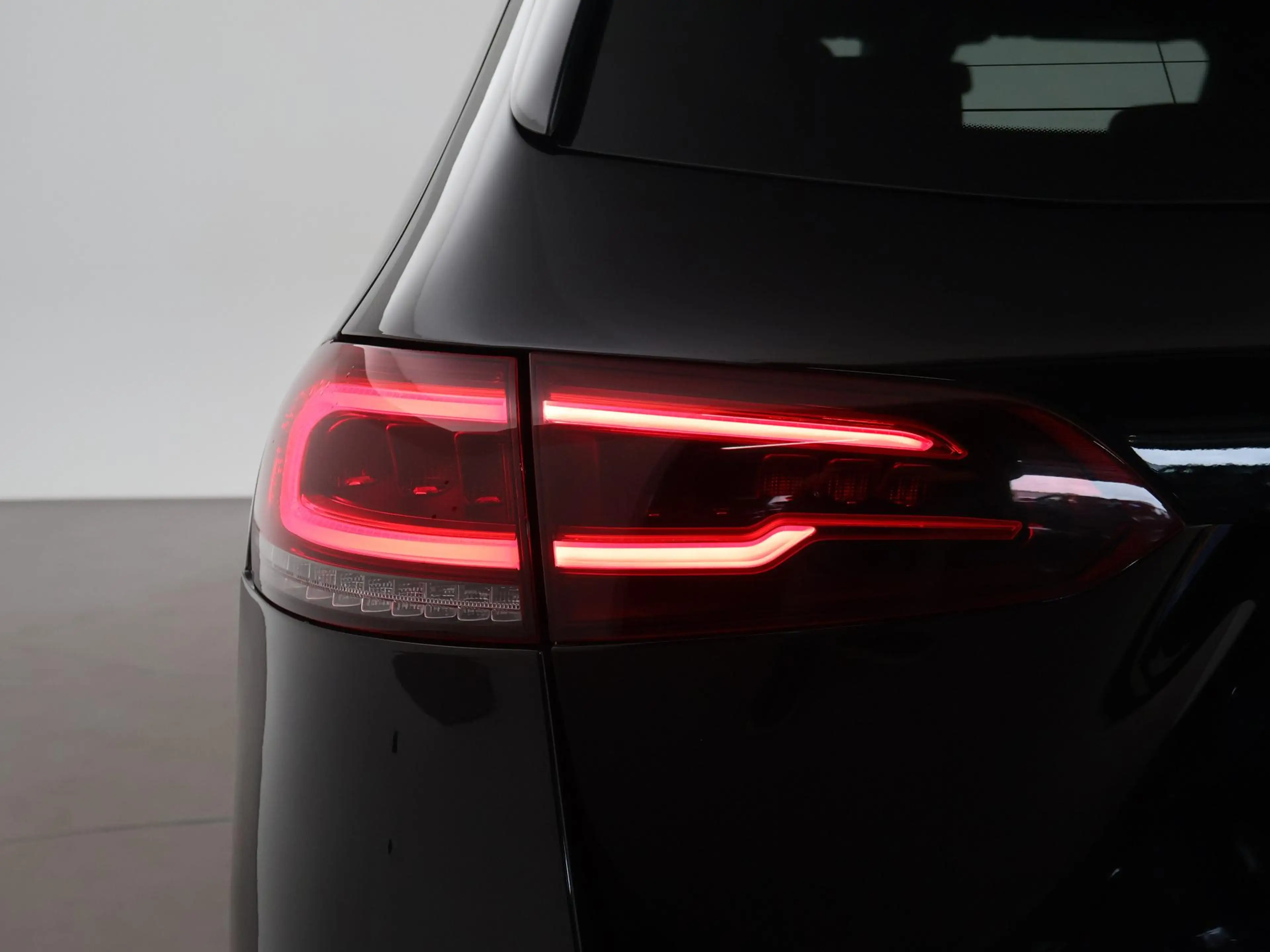 Mercedes-Benz B 250 250e 218 PK AMG NIGHT + SFEERVERLICHTING | CAMERA — photo 13