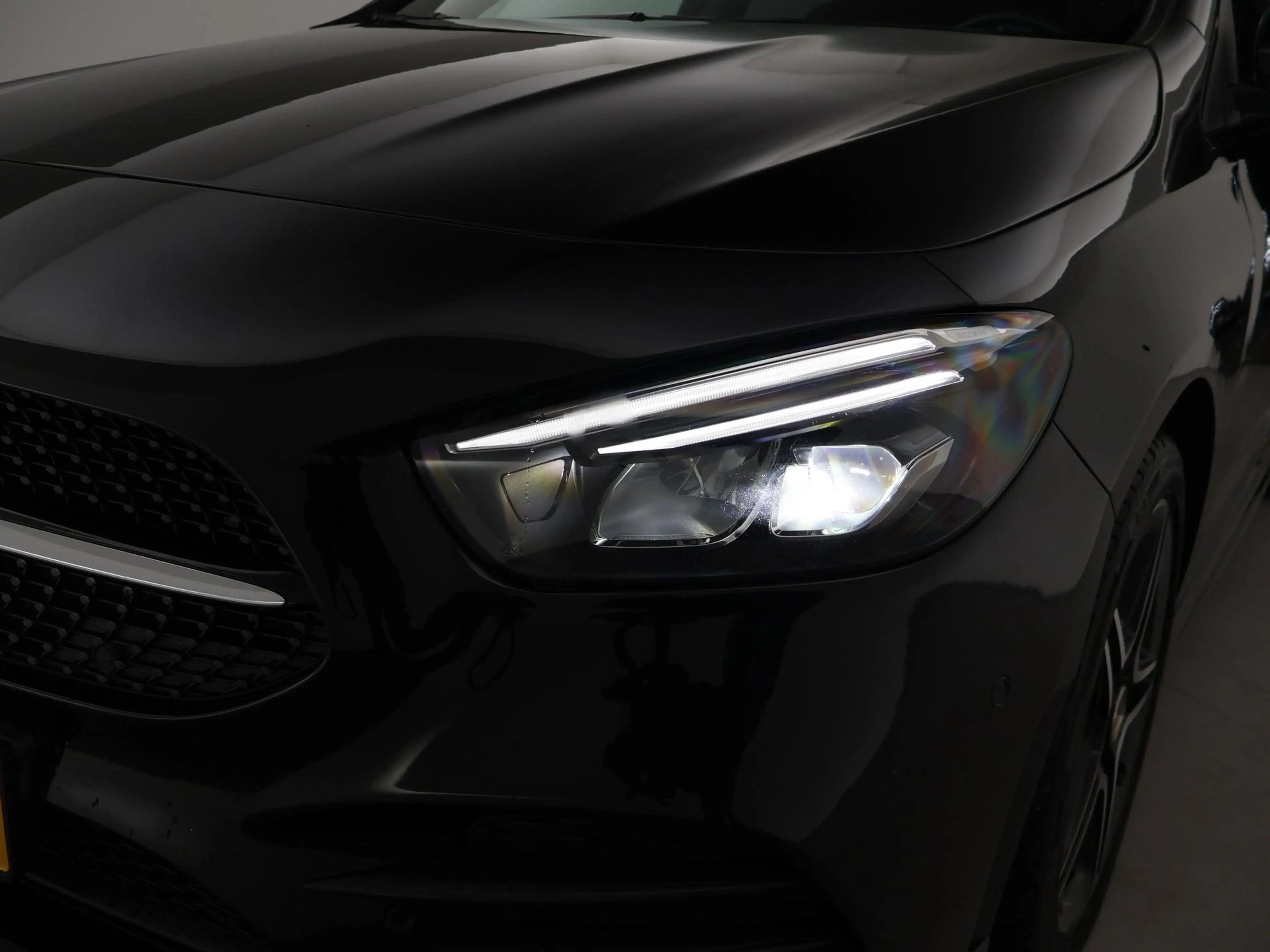 Mercedes-Benz B 250 250e 218 PK AMG NIGHT + SFEERVERLICHTING | CAMERA — photo 10