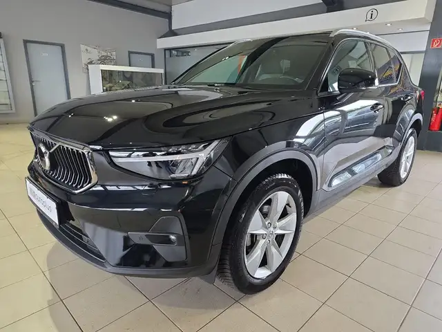 Volvo XC40 T2 Core ACC BLIS Kamera LED WinterPaket