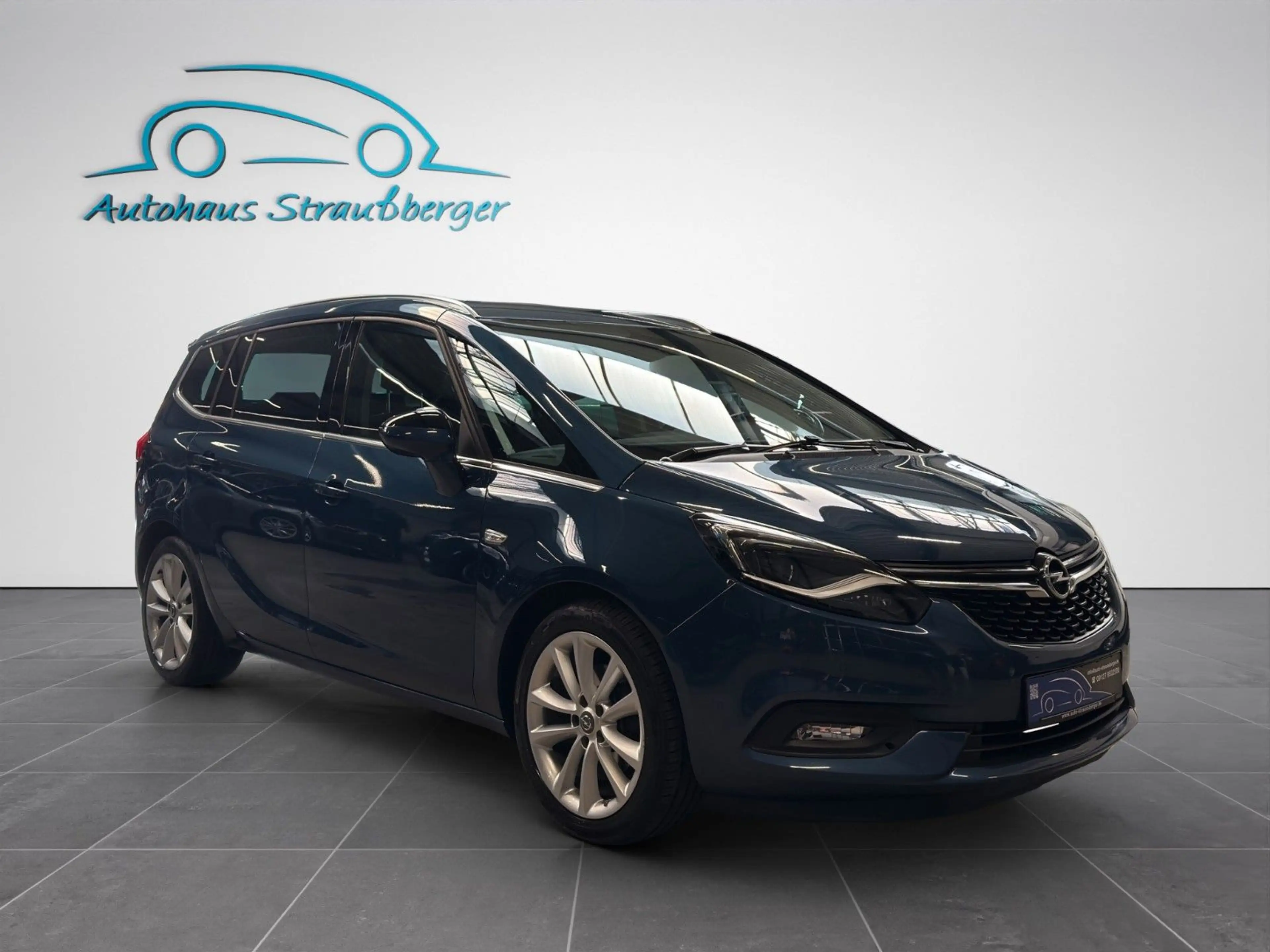 Opel Zafira C Tourer Business Innovation — photo 2