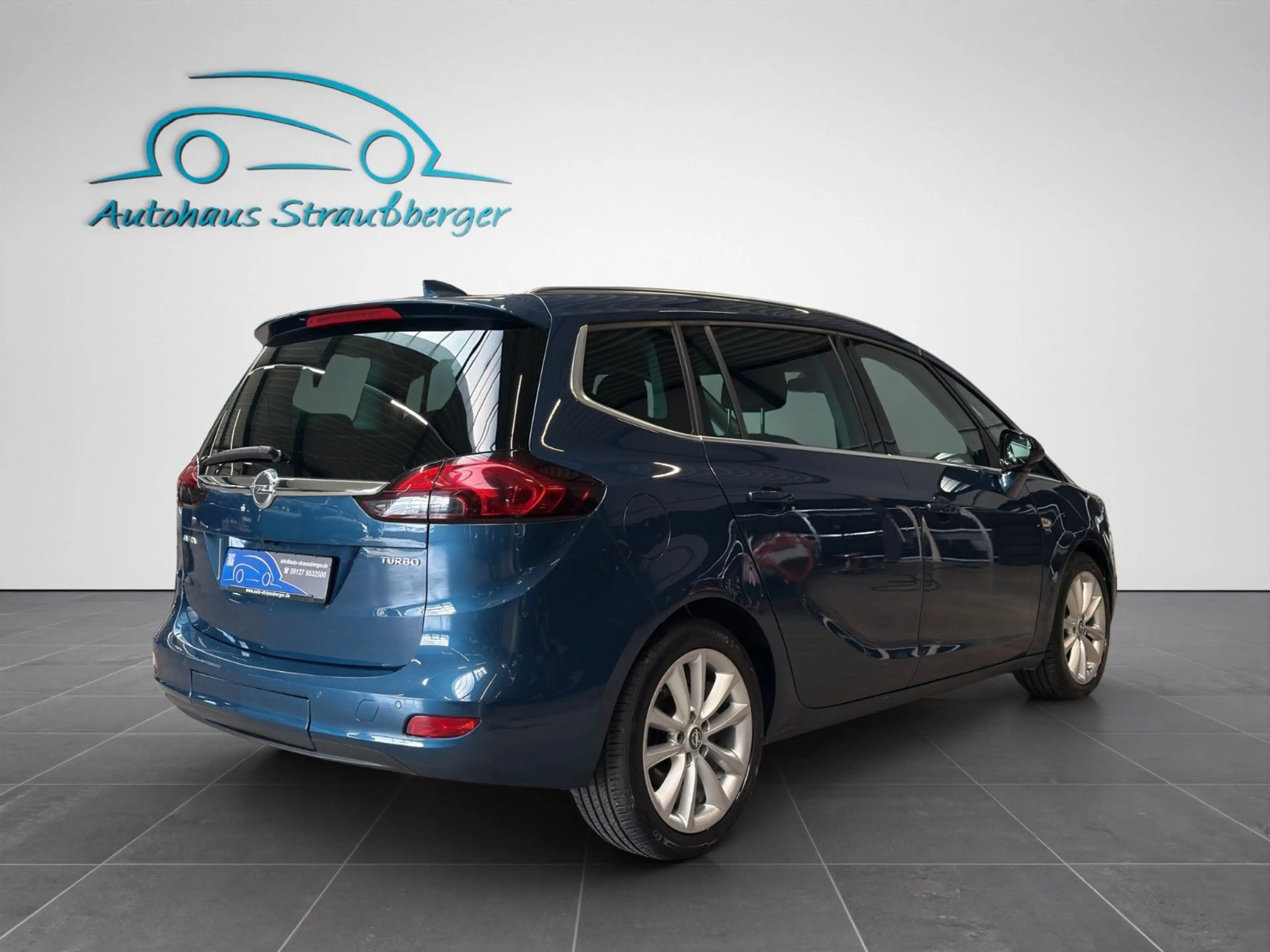 Opel Zafira C Tourer Business Innovation — photo 5