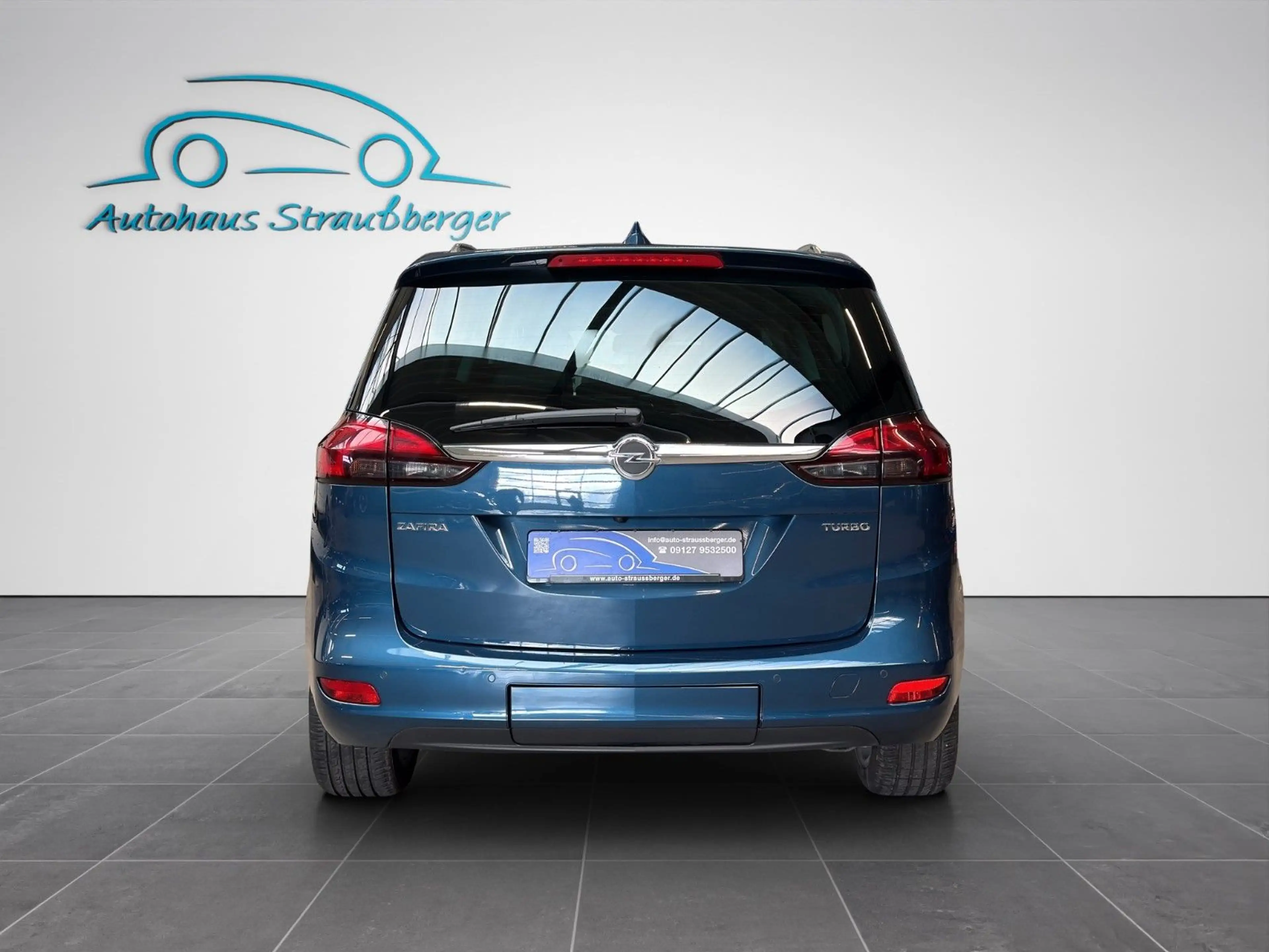 Opel Zafira C Tourer Business Innovation — photo 7