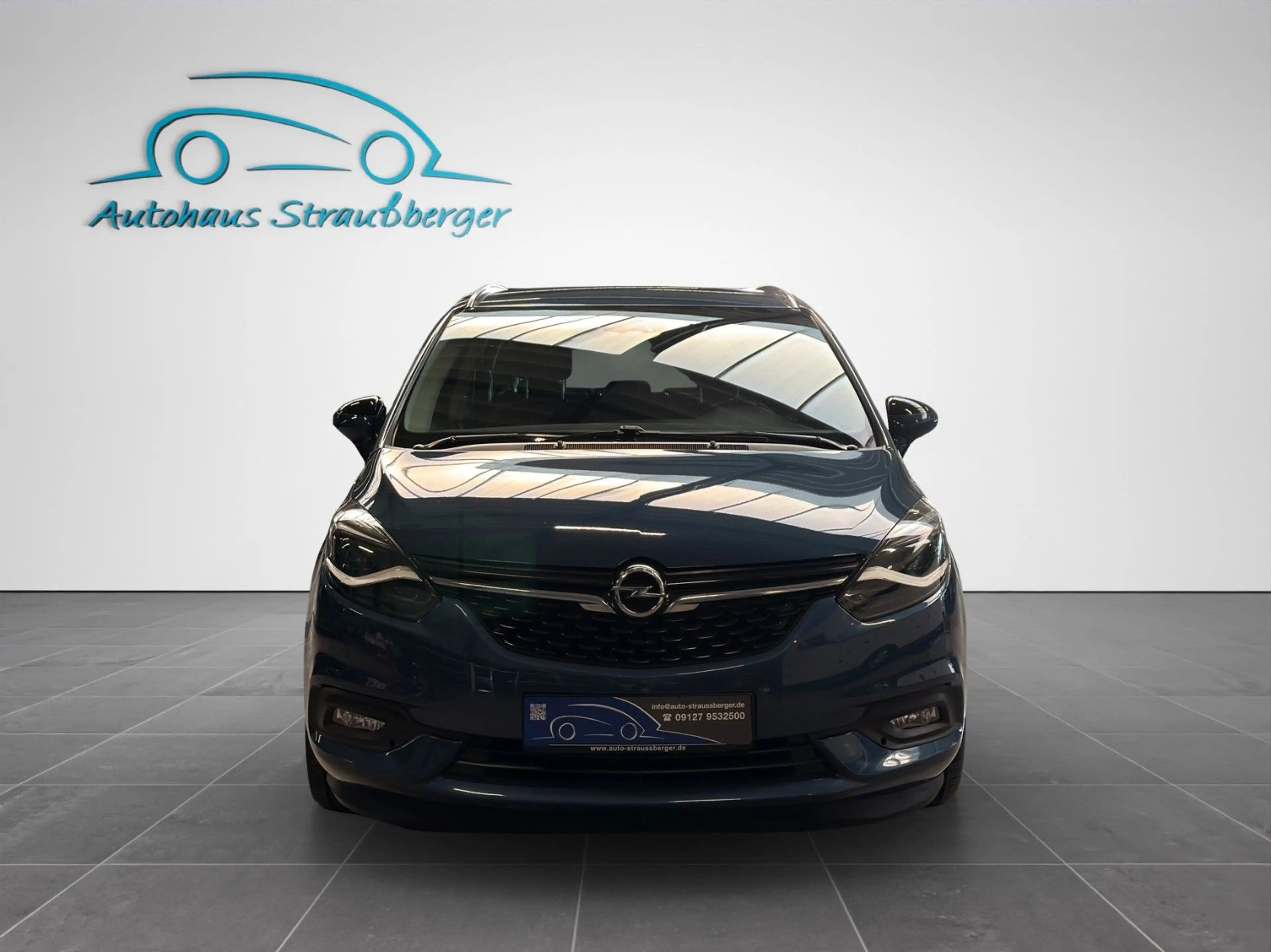 Opel Zafira C Tourer Business Innovation — photo 6