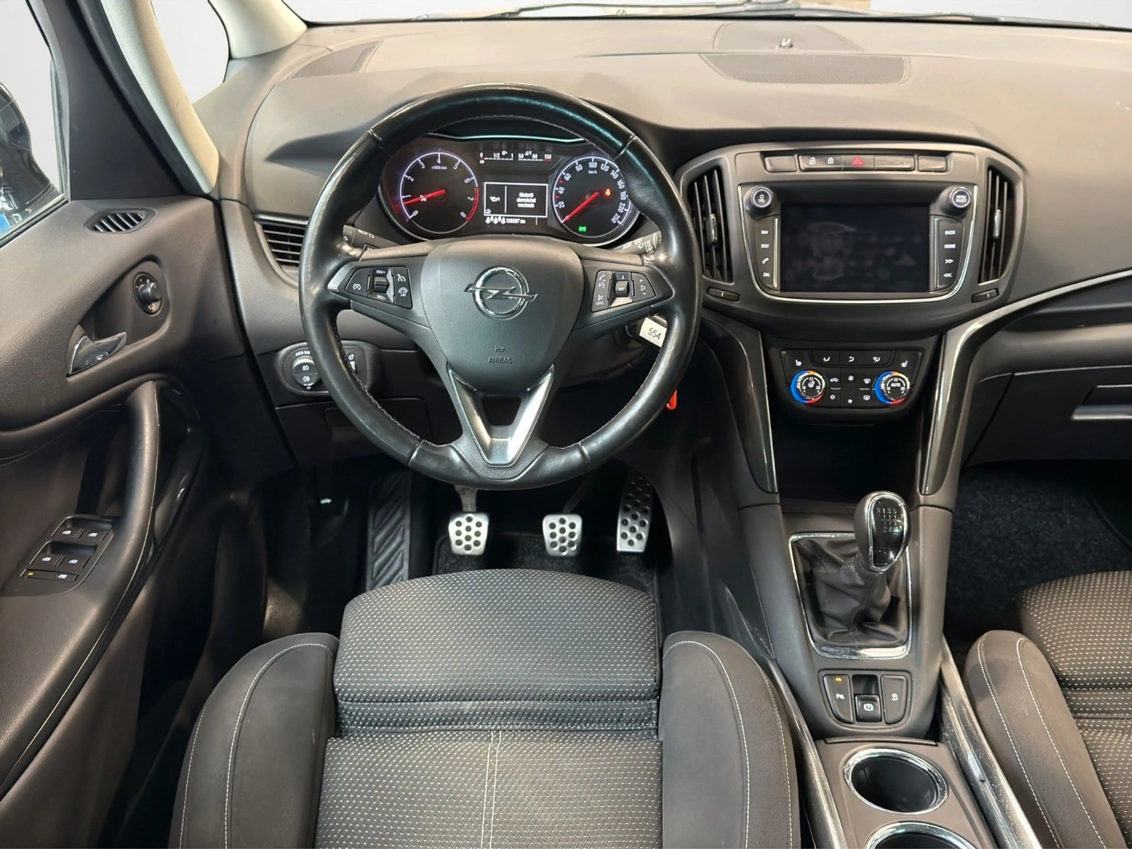Opel Zafira C Tourer Business Innovation — photo 13