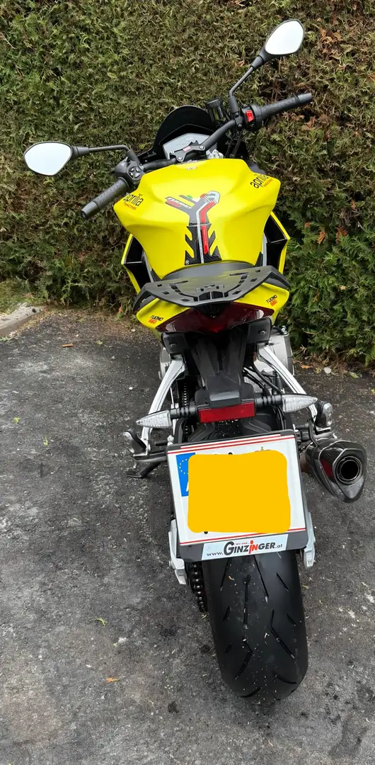 Aprilia Tuono 660 mit AKRAPOVIC Auspuff Galben - 2