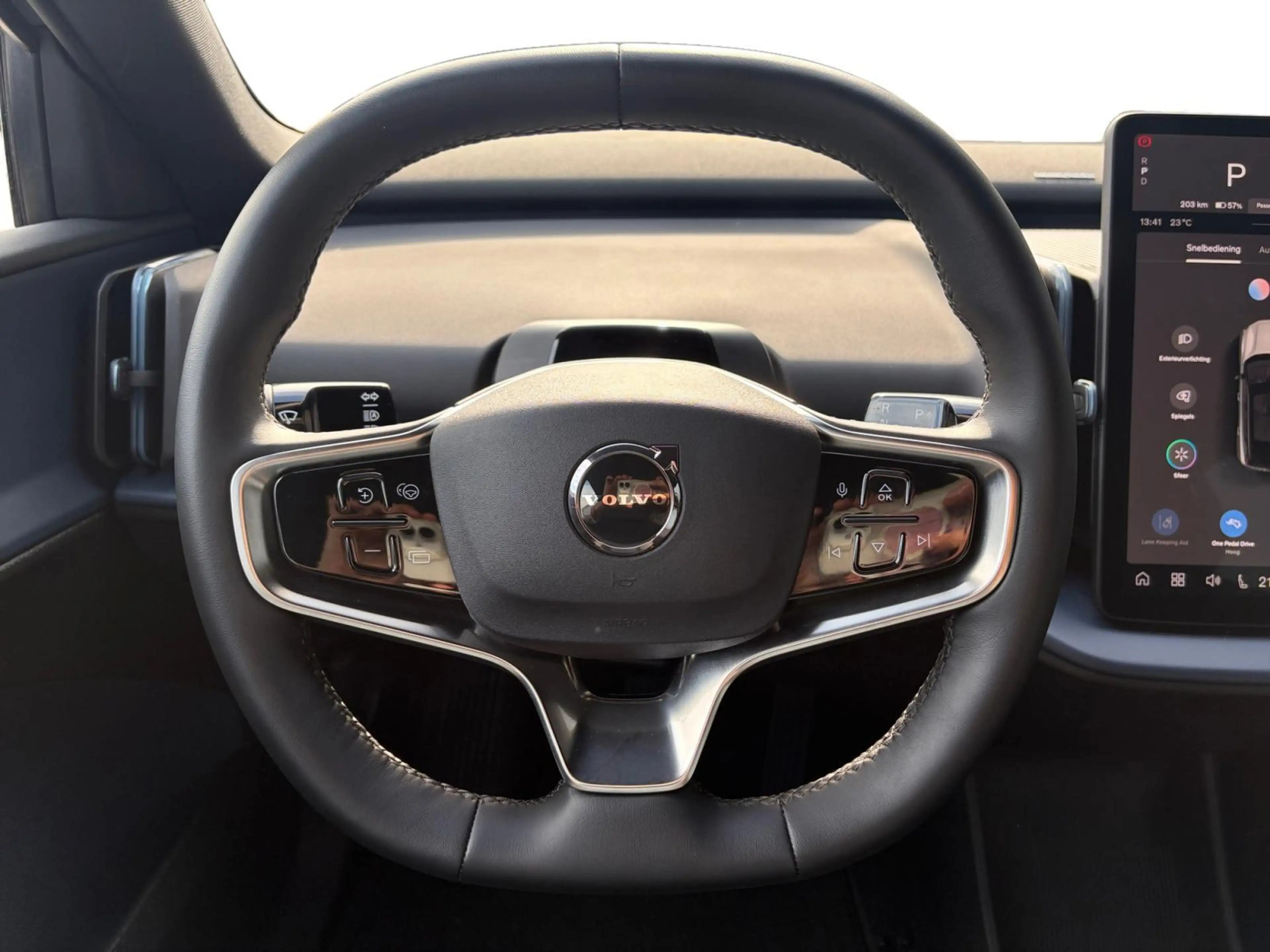 Volvo EX30 Single Motor Extended Range Plus 69 kWh | Stoelver — photo 9