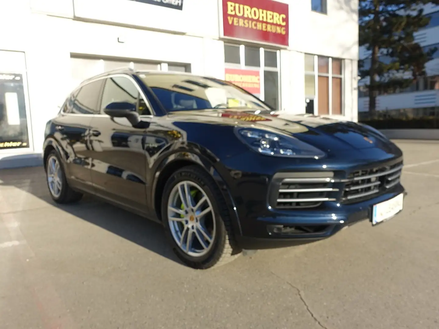 Porsche Cayenne III E-Hybrid PHEV 17,9 kWh Aut. Bleu - 2