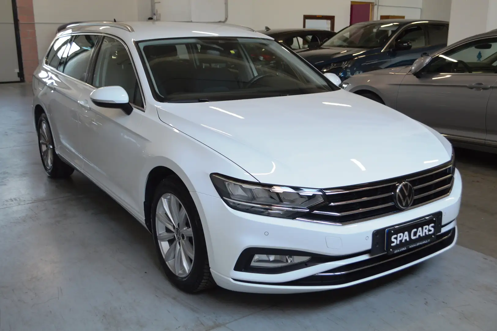 Volkswagen Passat Variant 2.0 tdi Business 150cv dsg AZIENDALE !!! Bianco - 2