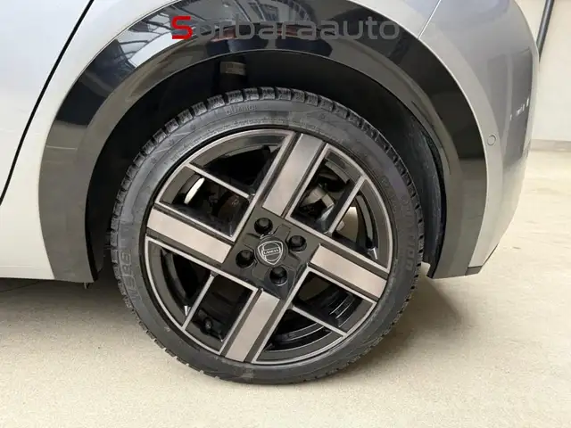 Lancia Ypsilon view 11