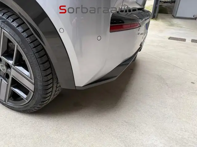 Lancia Ypsilon view 10