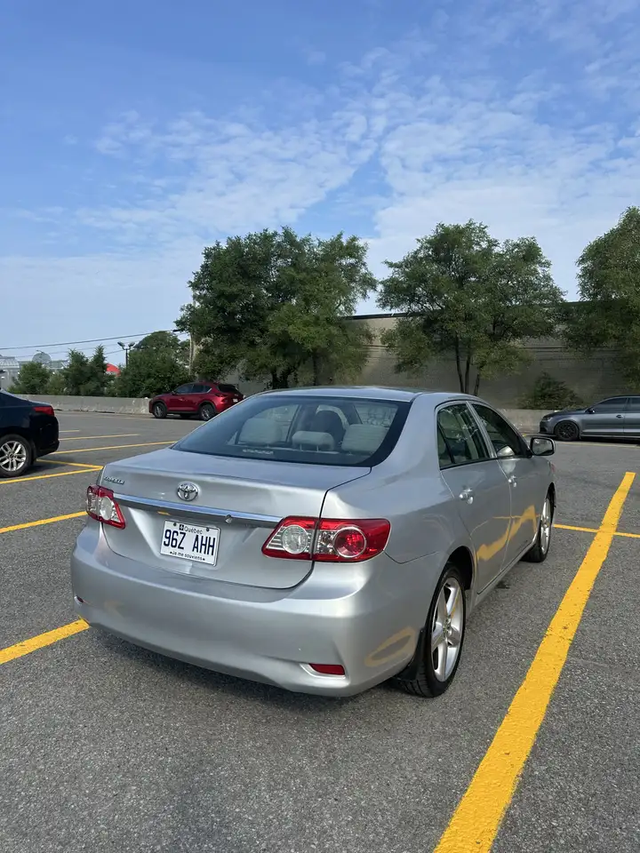 a Corolla photo a Corolla