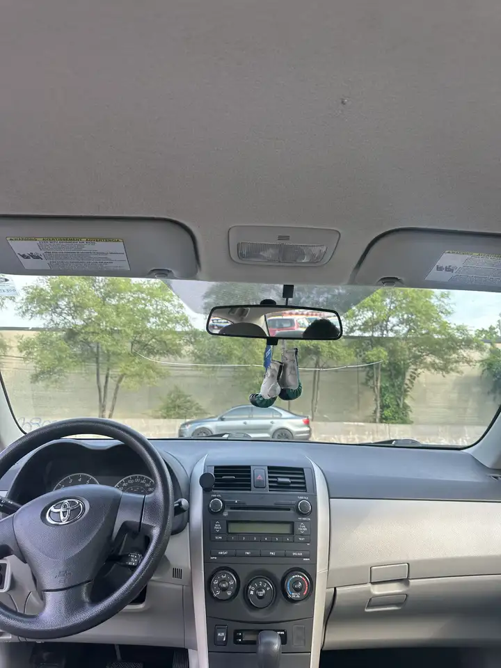a Corolla photo a Corolla