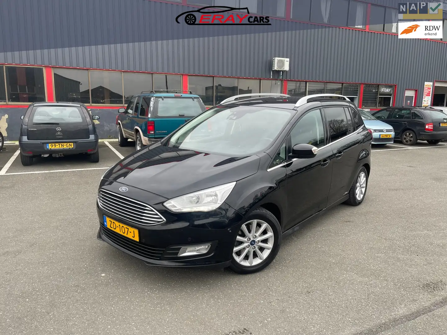Ford Grand C-Max 1.0 Titanium / 7 PERSOONS / NAP / KEYLESS / SP VLG Zwart - 1