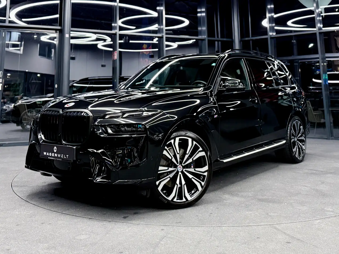 BMW X7 xDrive 40 d M Sport, Sky Lounge, 23 Zoll Schwarz - 1