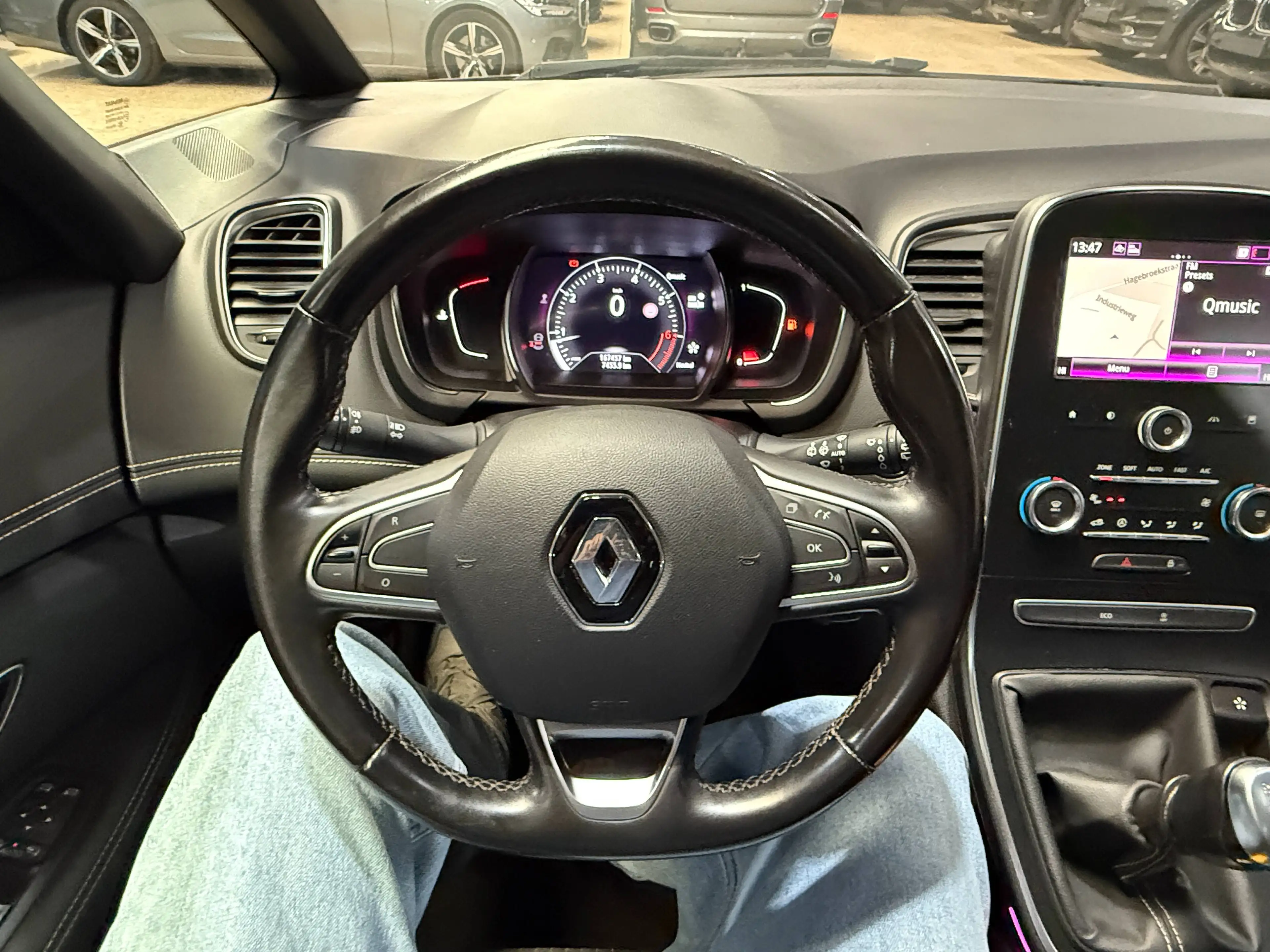 Renault Scenic Scenic 1.33 TCe Intens GPF — photo 15