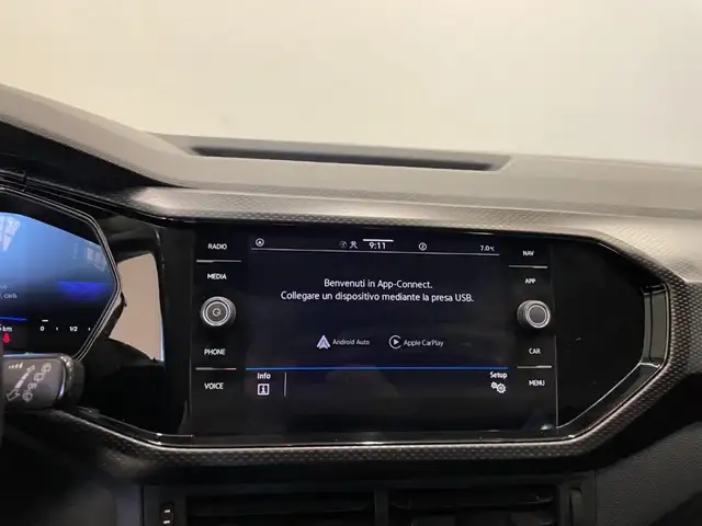 Volkswagen T-Cross view 10