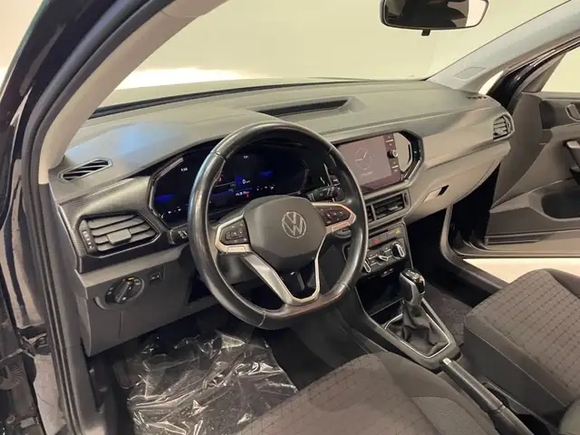 Volkswagen T-Cross view 15