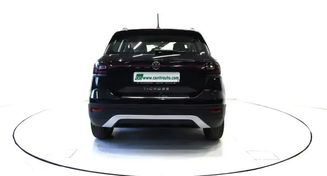 Volkswagen T-Cross view 4
