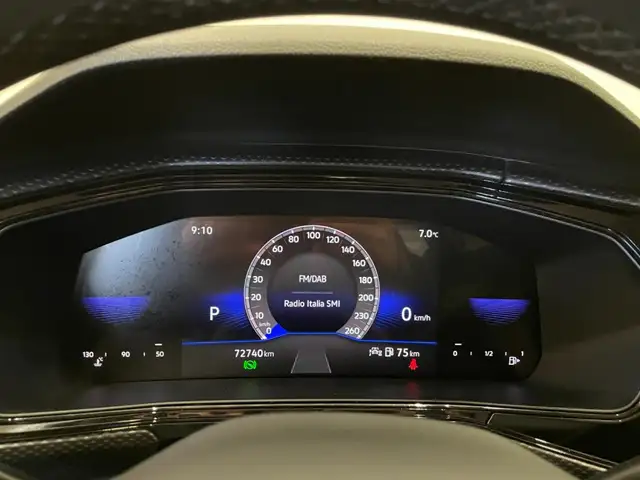 Volkswagen T-Cross view 5