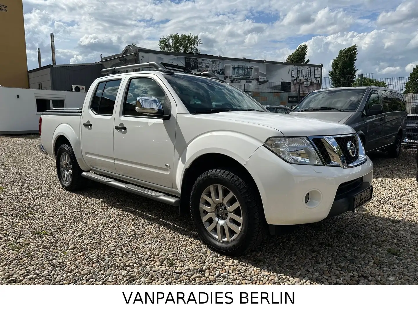 Nissan Navara Pickup Double Cab LE V6 4x4 LB/Aut./AHK Blanc - 1