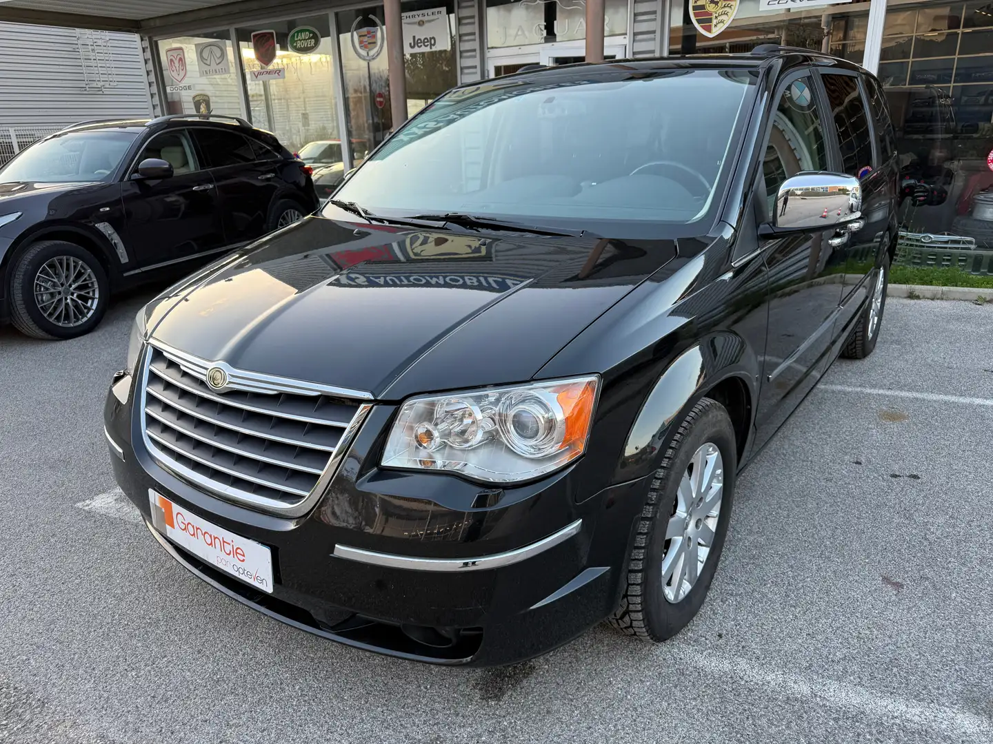 Chrysler Grand Voyager Grand Voyager 2.8 CRD Limited A Schwarz - 1