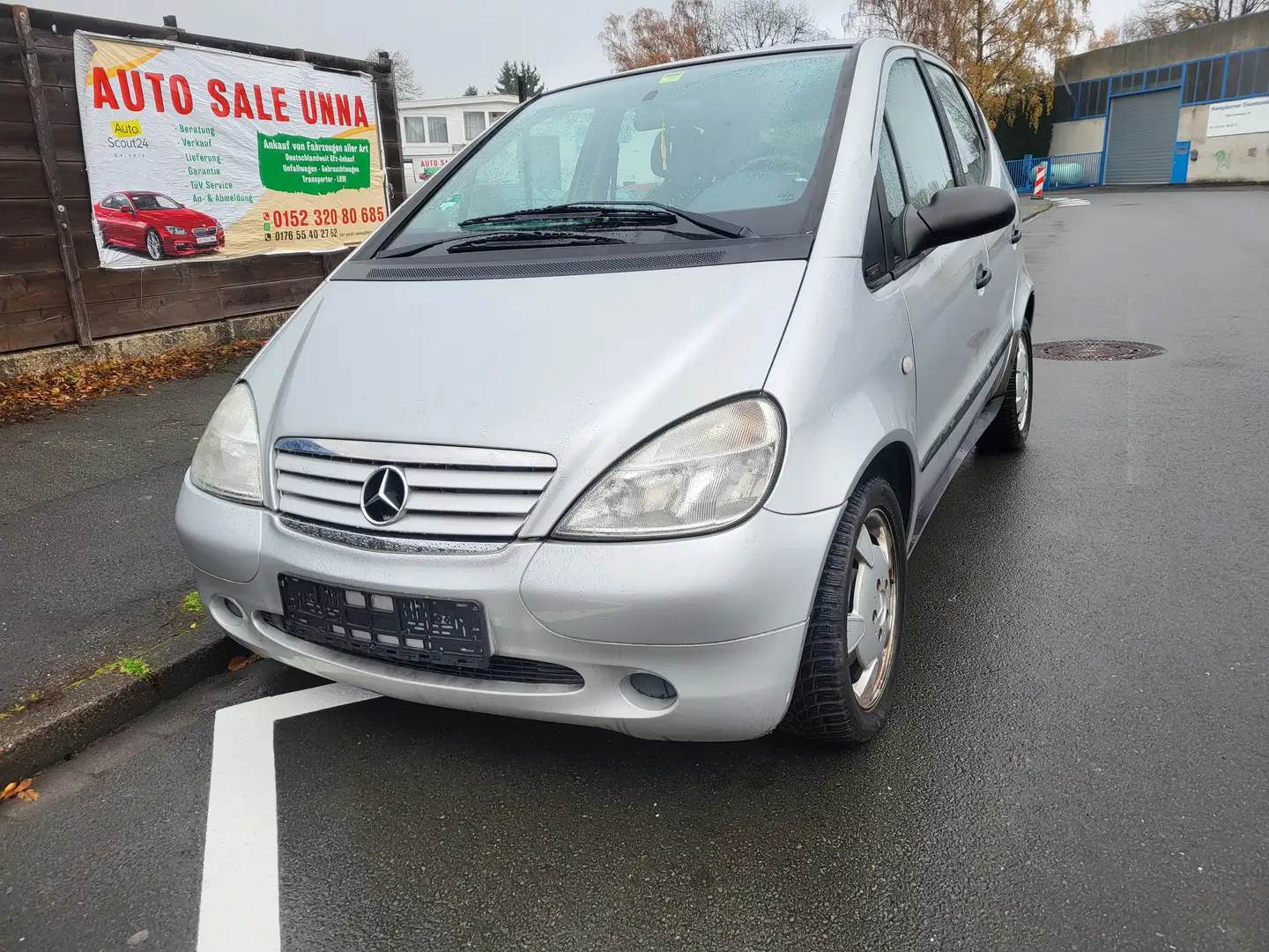 Mercedes-Benz A 160 A-Klasse Elegance Silber - 2
