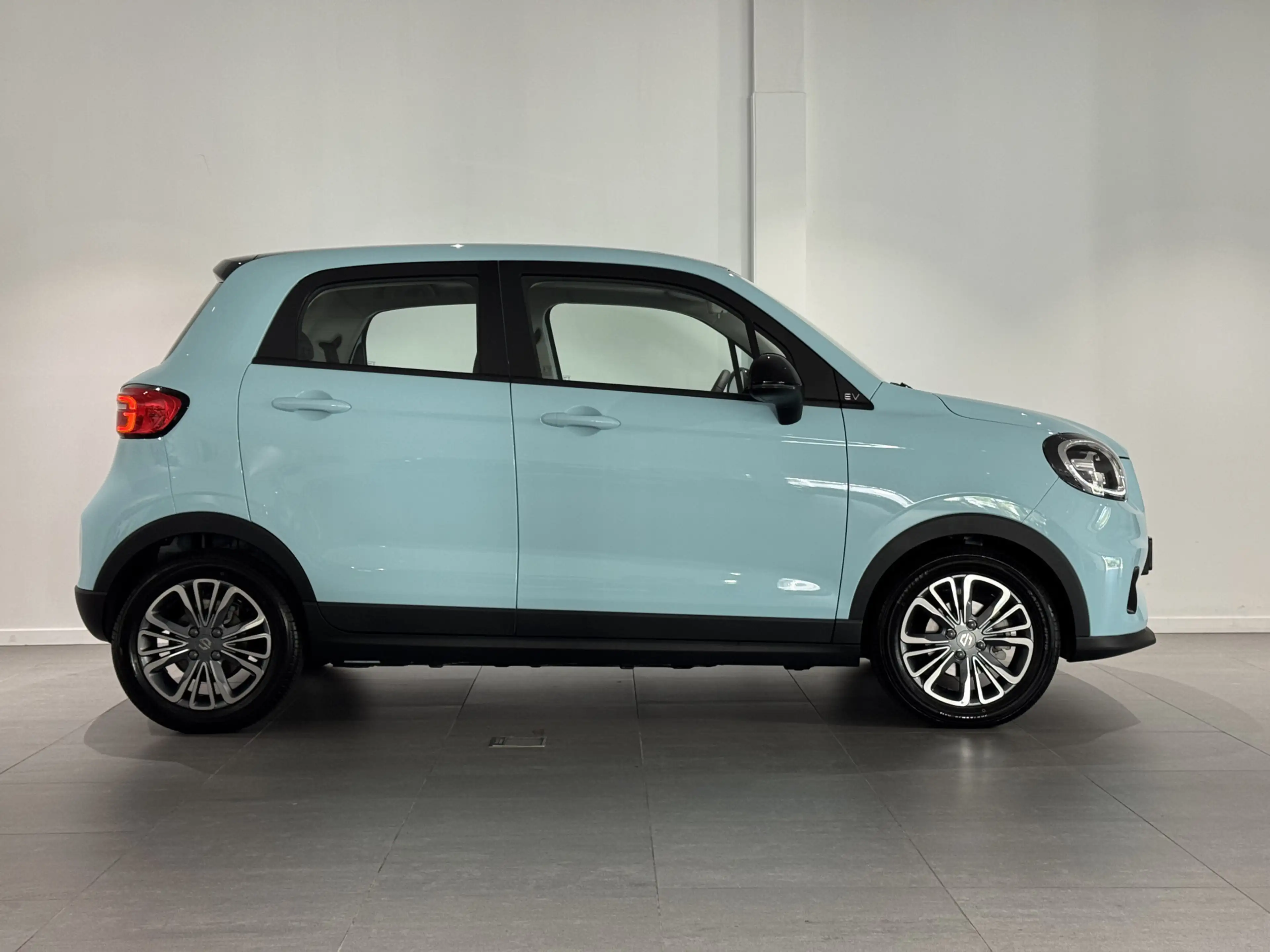 Leapmotor T03 Design 37.3 kWh Volledig Elektrisch met 265 km WLT — photo 11